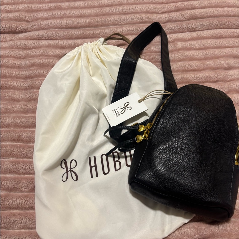 HOBO Black Leather Hobo Bag Compact Structured Design